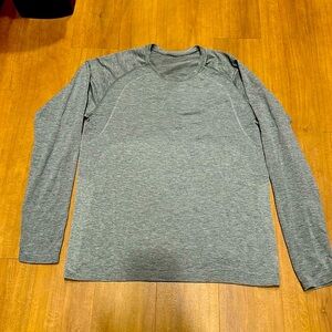Lululemon Men’s Long Sleeve Tech Vent Shirt, Size Large, Gray